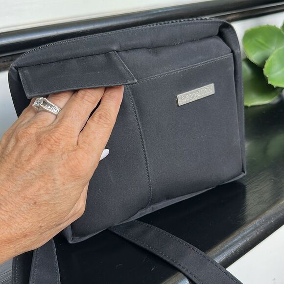 Baggalini Black Convertible Crossbody Purse – Multi-Way Carry, Like New - Picture 7 of 11